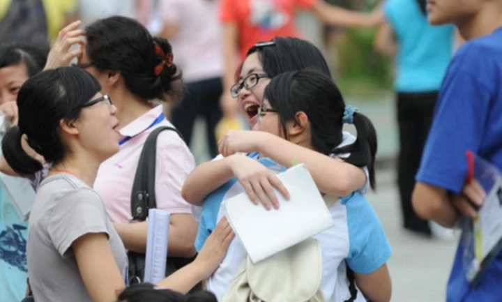 2021年高考“本科线”将上涨？考生估分都很高，高考大年成定局？