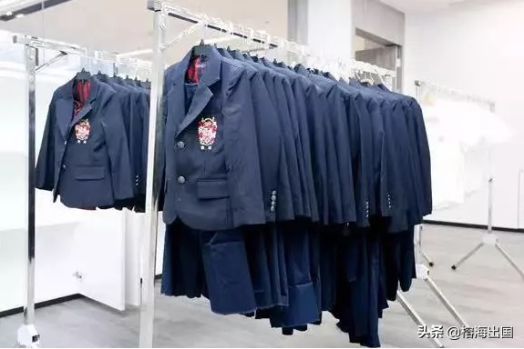 八一八上海小朋友的校服，哪所学校才是魔都颜值Top 1？