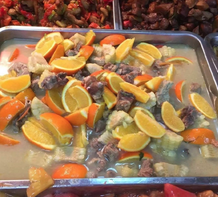 “吃饭大学”走红网络，连学霸都羡慕的学校，学生：是我不敢想的