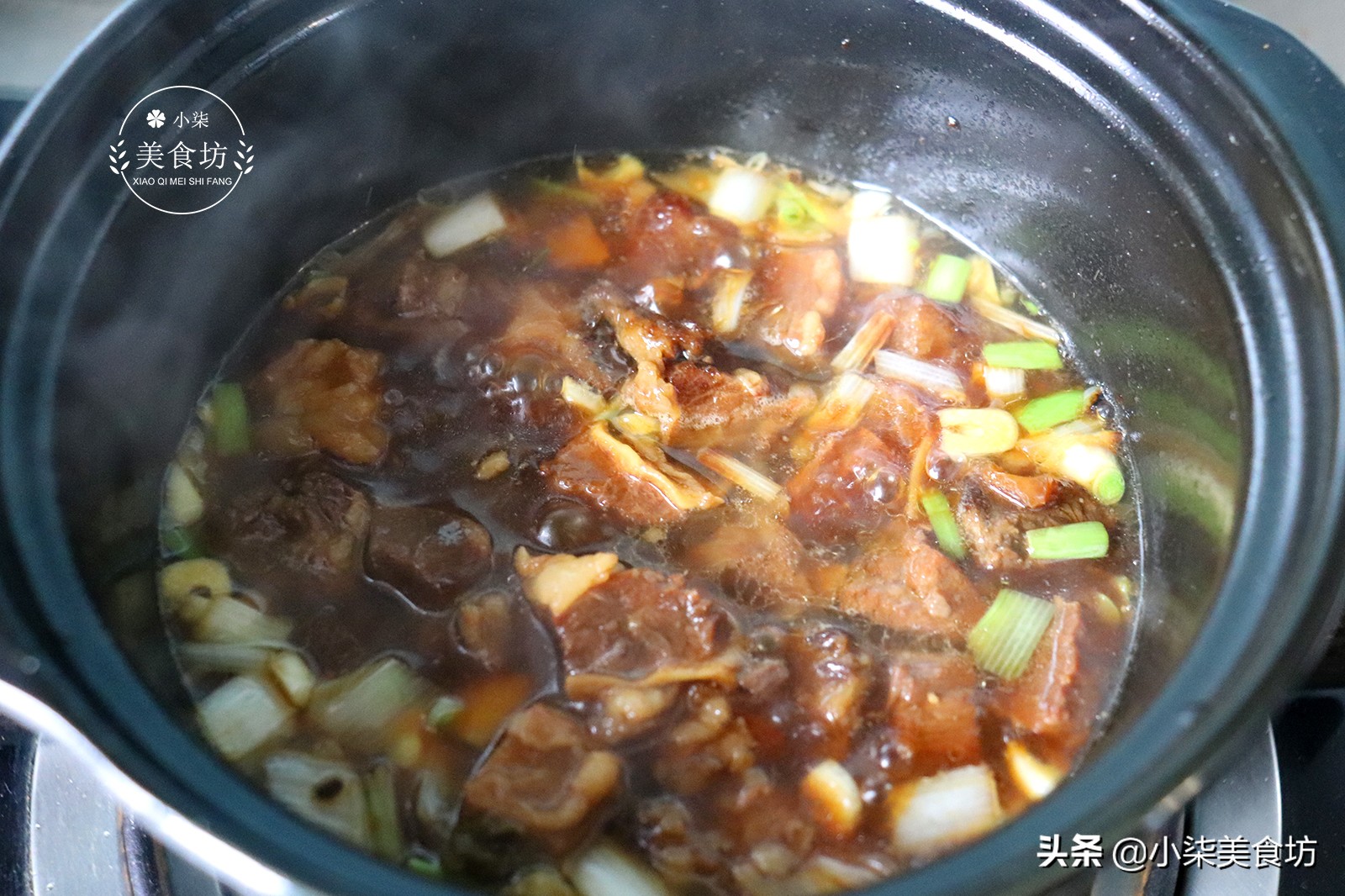 自从知道牛腩这样做，我家一周吃5次，软烂鲜香，比红烧肉还好吃