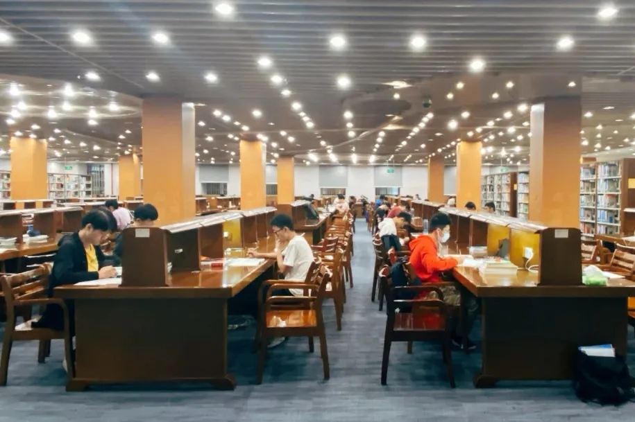 22考研还不知道如何择校？大学最高颜值的图书馆推荐