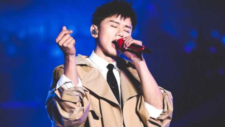 张杰谢娜结婚十周年！从不被认可到相爱相守