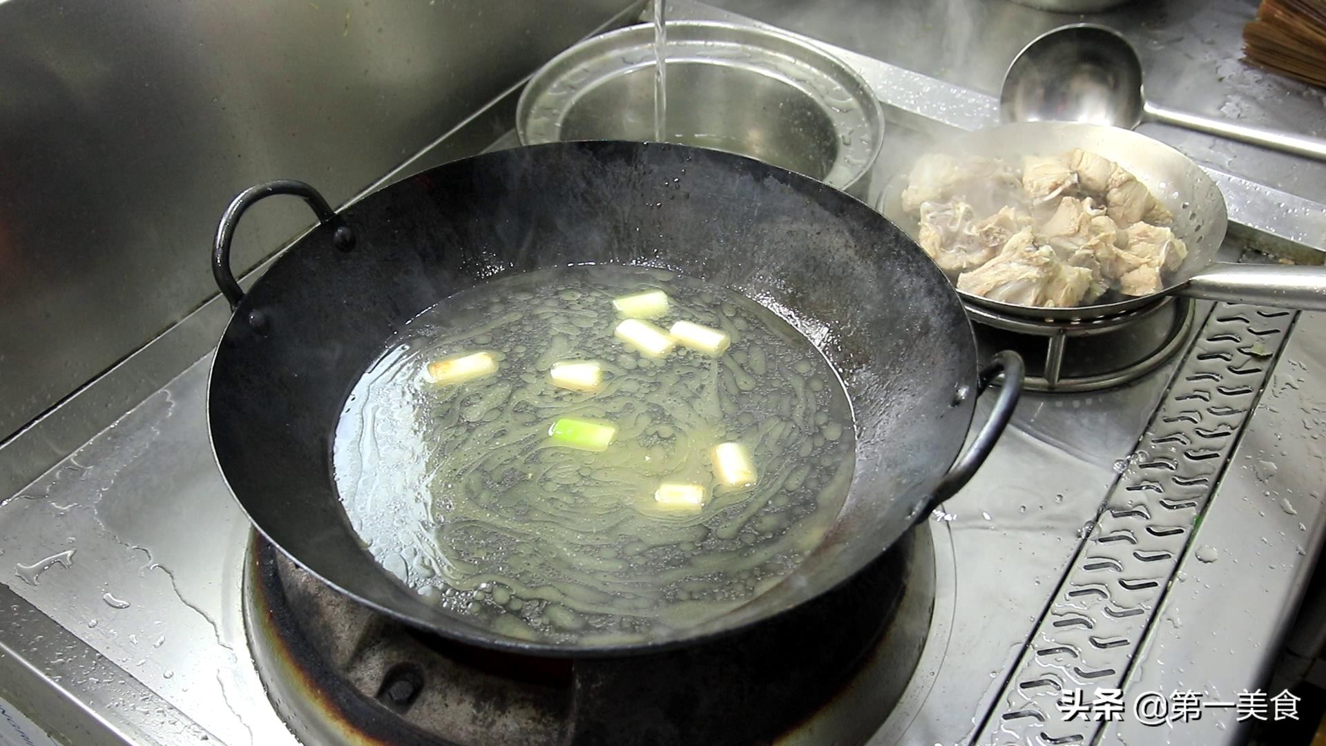 山藥排骨湯,