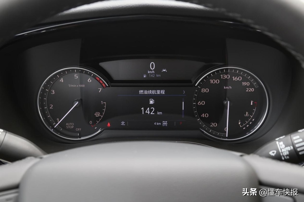 35万元级6座中大型SUV，福特探险者、凯迪拉克XT6如何选？
