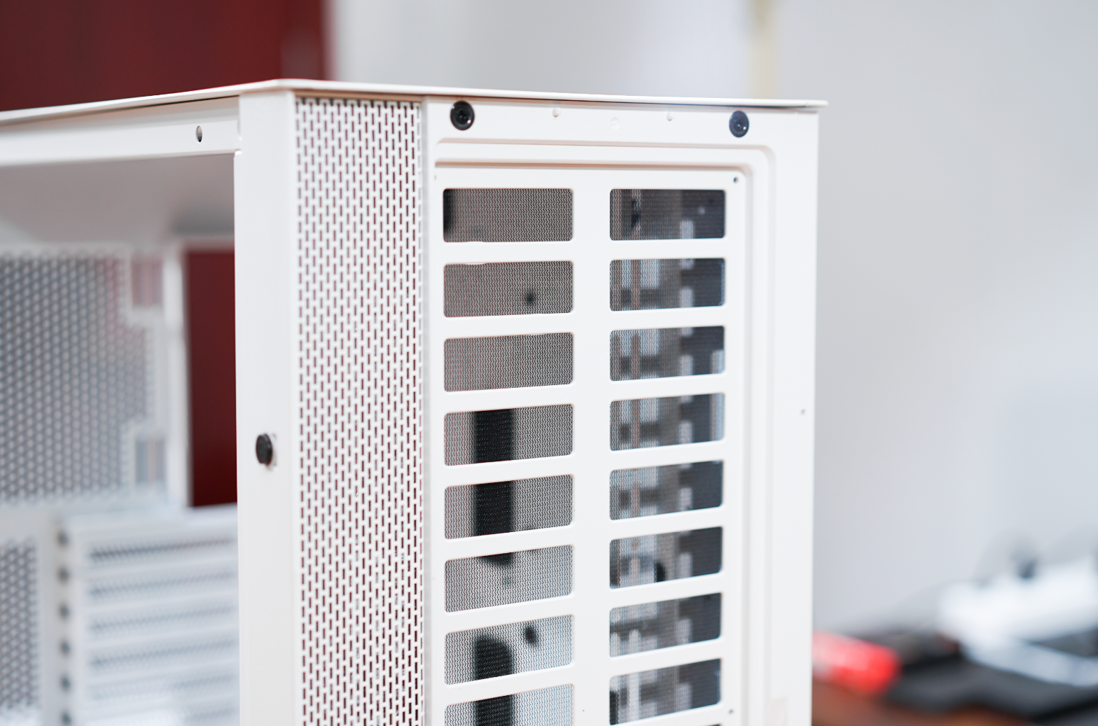 今年装过的最好静音机箱居然是个“鞋盒”？YOGO K100装机体验