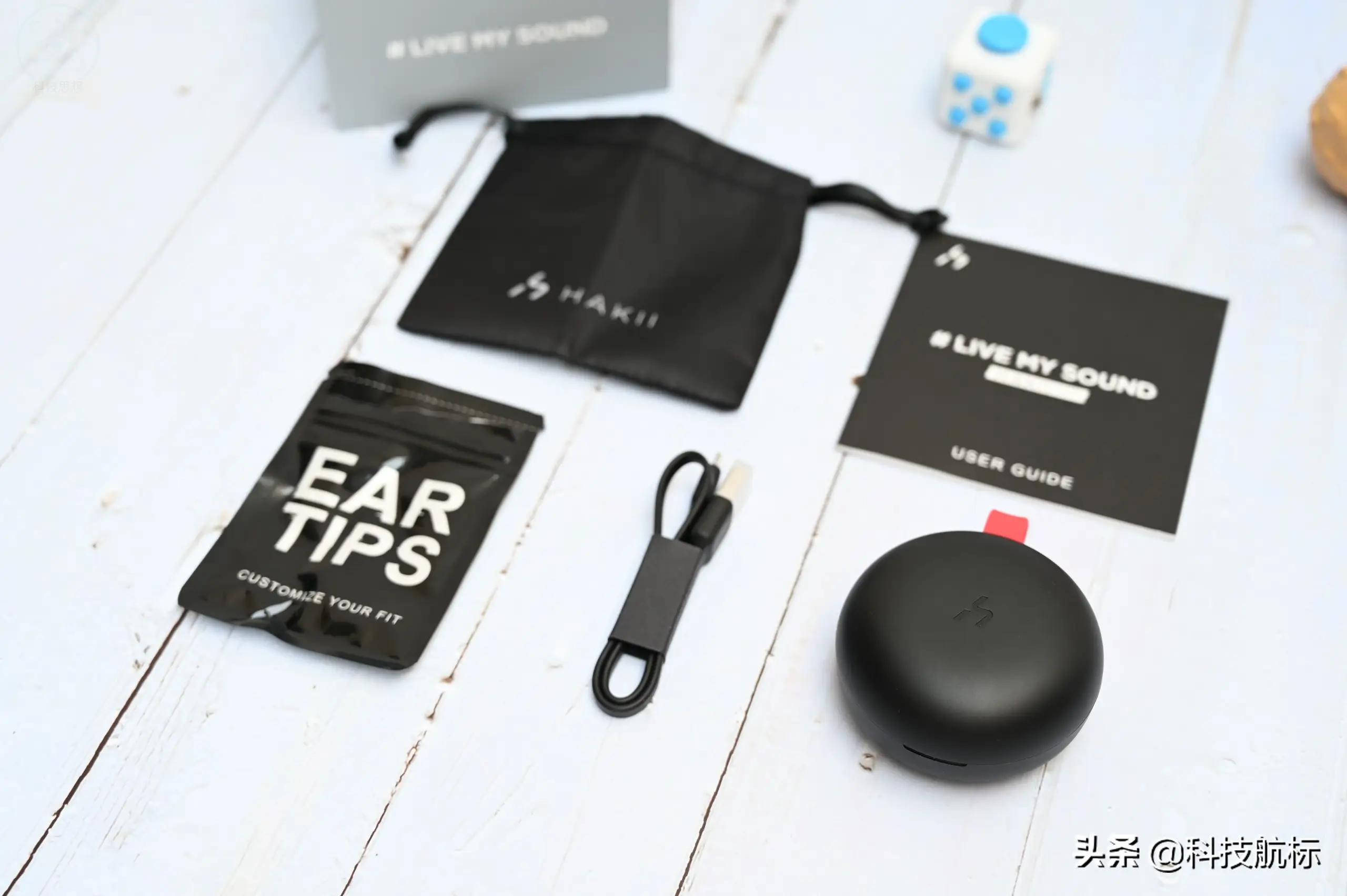 一套耳机三种戴法，畅听HAKII FIT真无线耳机，让运动更痛快
