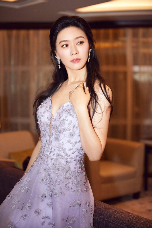 田海蓉与陆毅亲密图片(24岁开公司) - 赤虎壹号