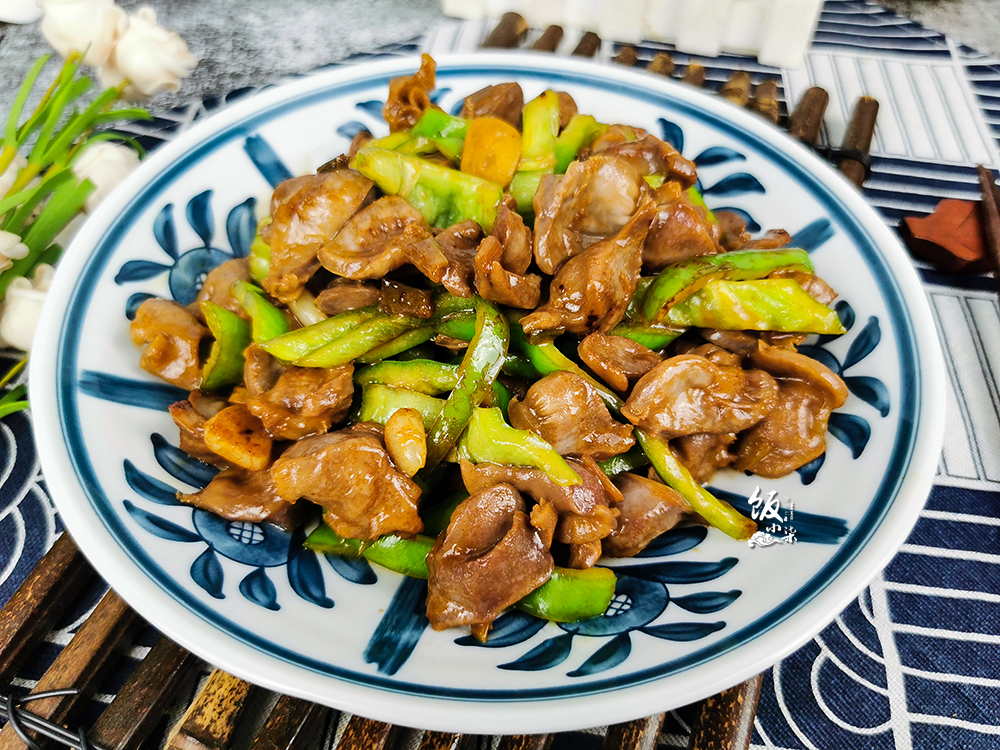 鸡身上最脆嫩的部位，1只鸡就1小个，加辣椒一起炒，越吃越上瘾