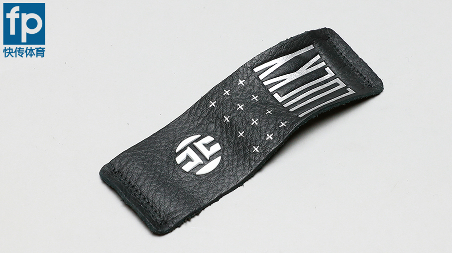 依然全掌BOOST+全掌支撑板！哈登3拆解报告