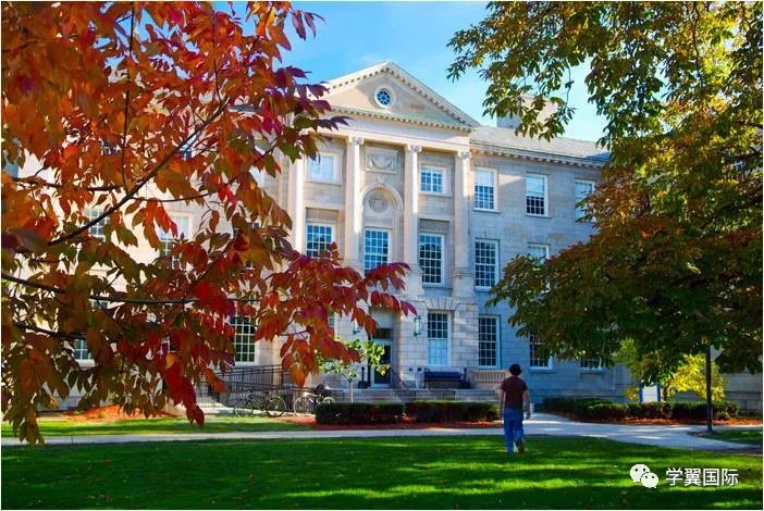 世界上最大的大学！64个校区，连校长都不知道学校的具体面积