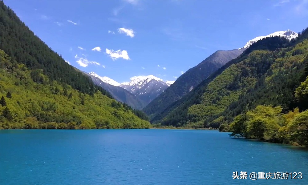 五月去哪嗨？九寨沟人少景美 重庆到九寨沟旅游详解