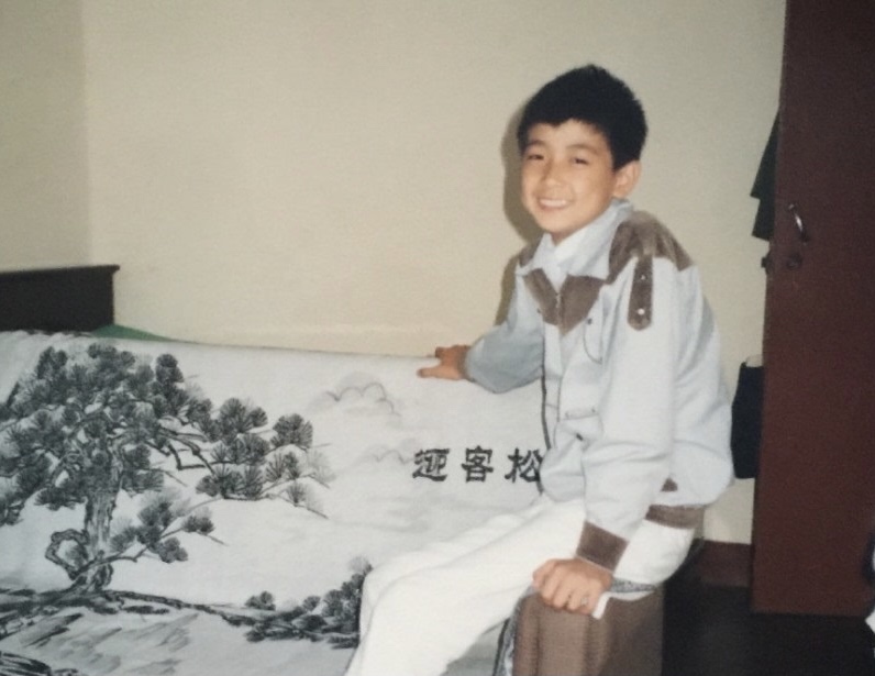 “音乐诗人”李健：10岁恋上小5岁女孩，清华毕业却偏做戏子