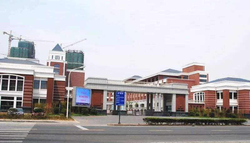 连云港各初中考入新海高中人数统计，最好的学校究竟是…