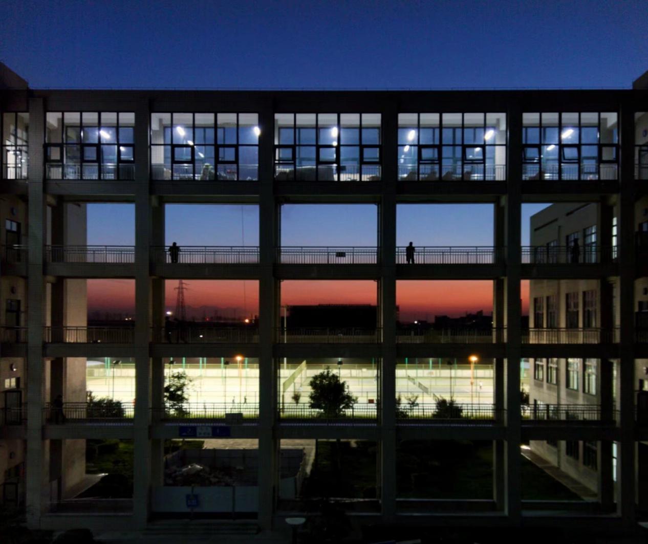 特等奖学金10000元！今天，长安大学2019级新生正式报到！