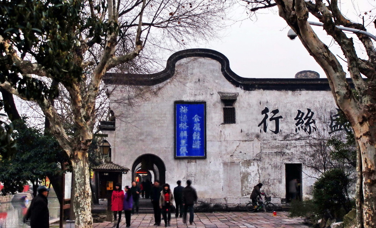 国内十大唯美古镇，各有风情，你最喜欢哪种风格的？