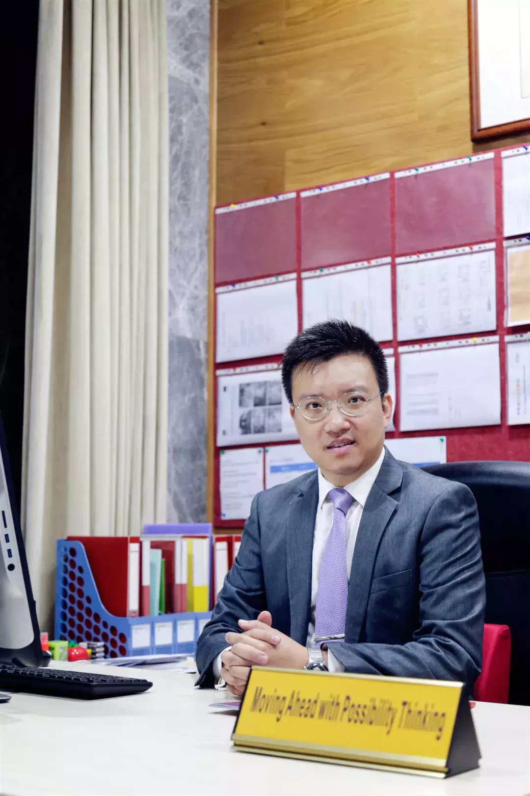 读外国语学校吗？ 学生自信开朗，成绩好，出口多那种！