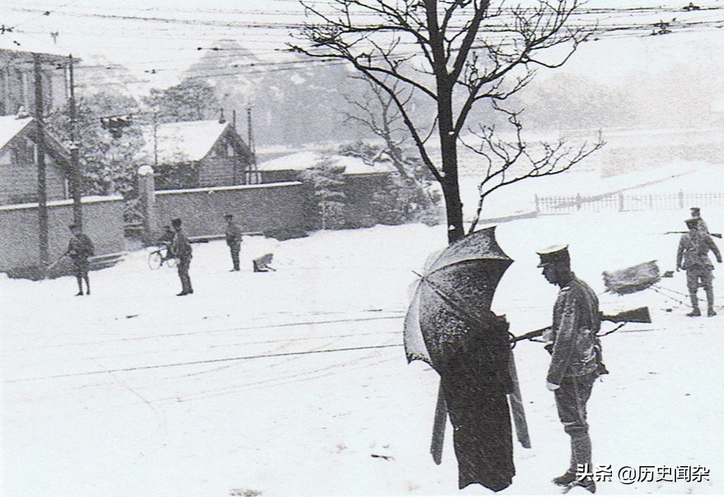 1936年的日本，疯癫的女人阿部定抢了疯癫的皇道派军人的新闻头条
