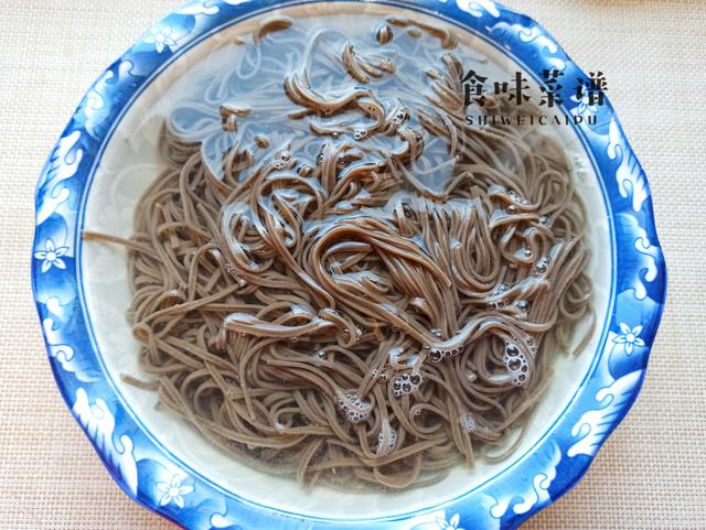 头伏饺子二伏面，提前学会3种面条的做法，鲜香美味，健康又营养