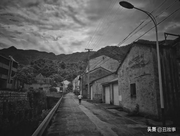 2岁命悬一线，父亲将我从鬼门关拉了回来