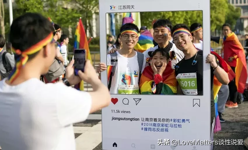 25年前“没有同性恋”，现在，ta们在争取抚养权