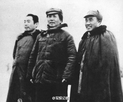 领袖毛泽东，人民怀念您