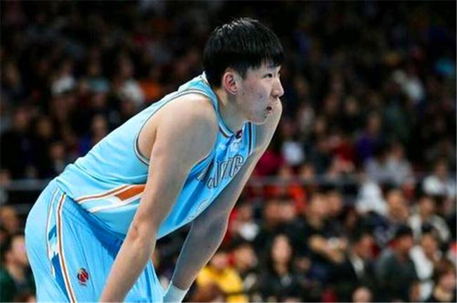 nba球员为什么要流动(NBA球队如何防止球员流失？优先匹配只有一次，薪水才是关键)