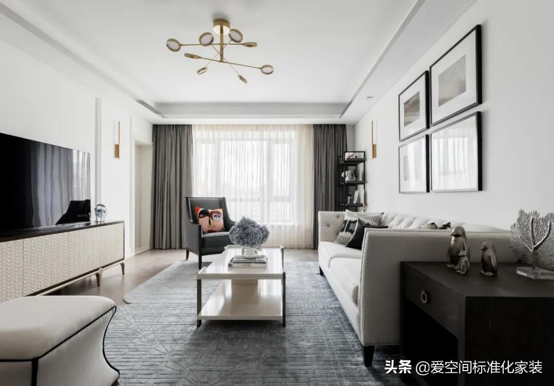134㎡现代轻奢3室1厅，高级灰+象牙白，让家时尚范儿十足