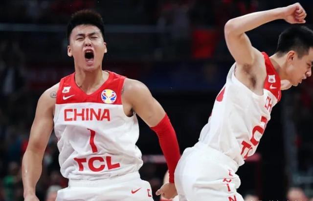 胡明轩为什么不去加盟nba(CBA胡明轩可惜了！无缘中国男篮事出有因，两年内或无缘国家队)