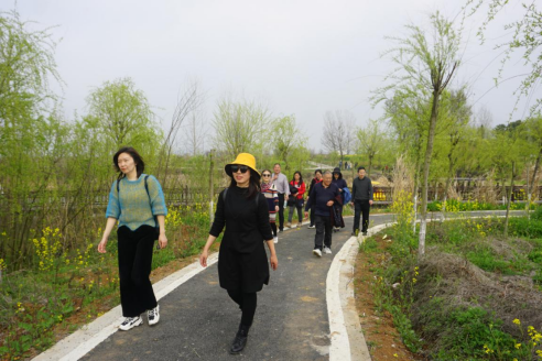 襄阳汽车职业技术学院-走进醉美乡村 感受最美时代