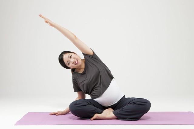 孕妇肚子凉凉的就是怀男孩吗？别当真，这三个原因才是真相