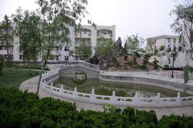 彭城徐州四所好高中，徐州一中包揽市高考文理状元，其他仨你可知