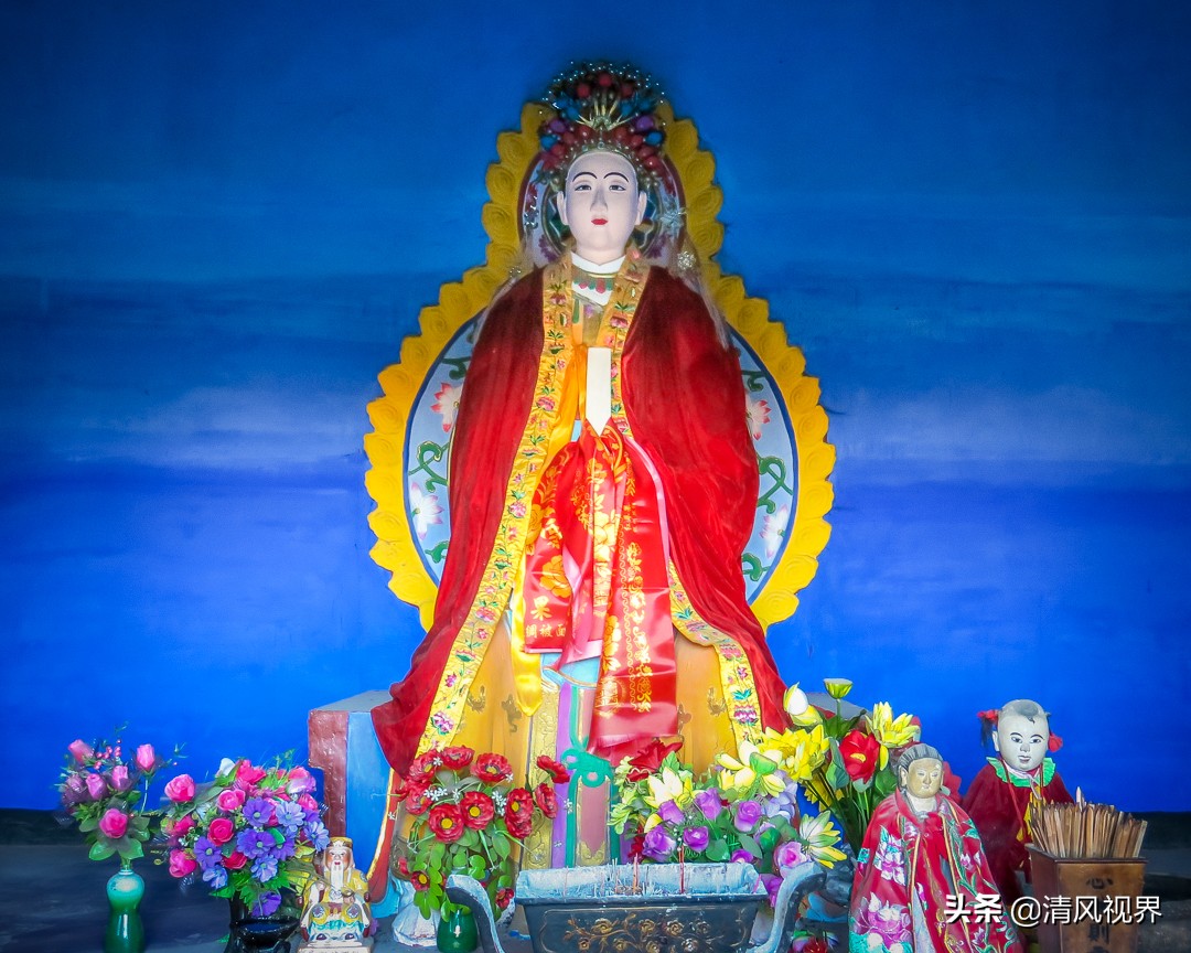 崇信龙泉寺，流水潺潺、曲径通幽，龙吐彩虹显奇观！