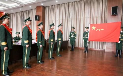 为何2022年退役的军官，还是要优先选择计划安置呢？