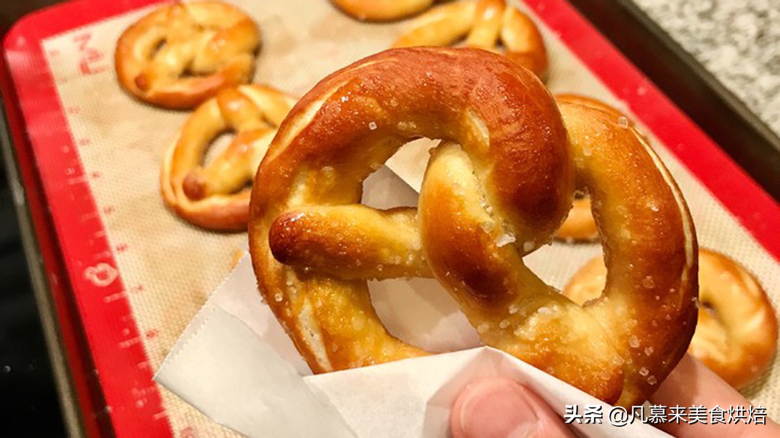 世界知名面包大全，盘点全球23个国家的45种面包，你吃过哪几种？