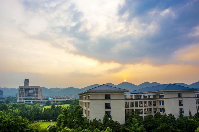 重庆师范大学教育科学学院（新华网）