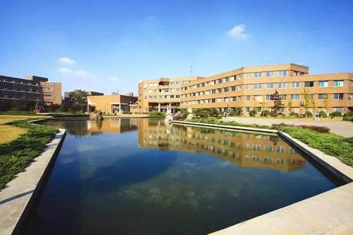 “科技类”大学前十名排名公布，华科大第1，河南科大成“黑马”