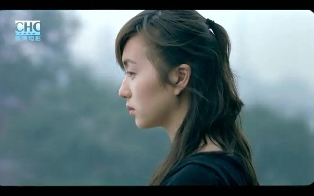 粉巷雨夜，老实民工遇上女大学生，这部影片道尽了人性和欲望