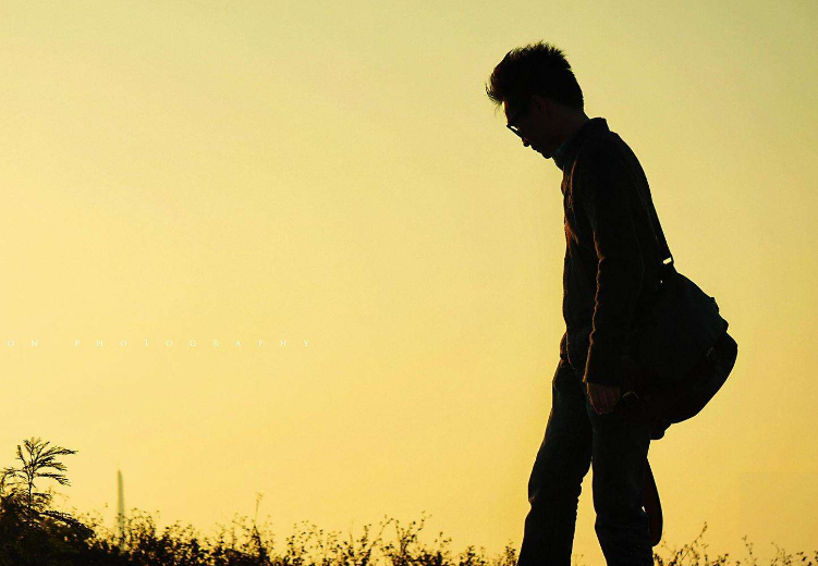 大学生要不要谈恋爱？最好别谈，学业有成后的恋爱更甜