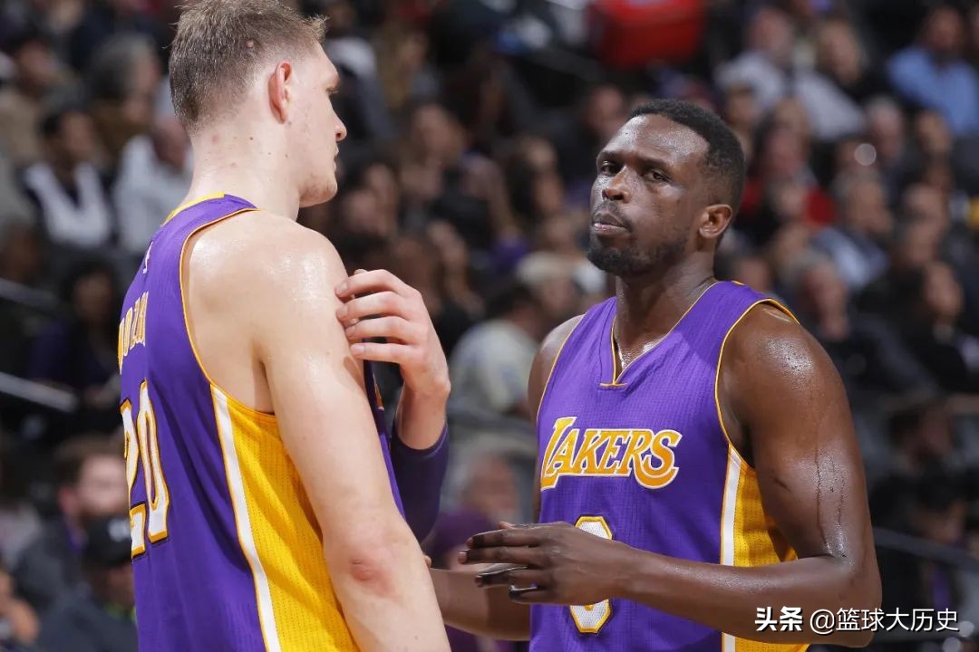 nba为什么没有6年合同(被NBA禁掉的条款！历史仅一次，多人因它被裁，为何突然消失？)