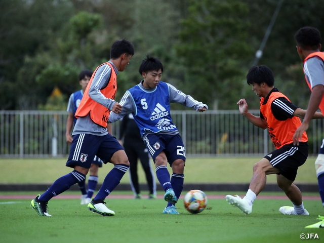 奥宾纳(历史之最！4名混血随日本出征U17世界杯，球队一短板将被弥补)