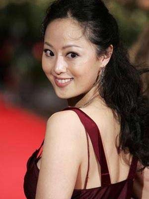 从人间富贵花,到负债累累,奢侈品让钟镇涛前妻章小蕙失去了啥