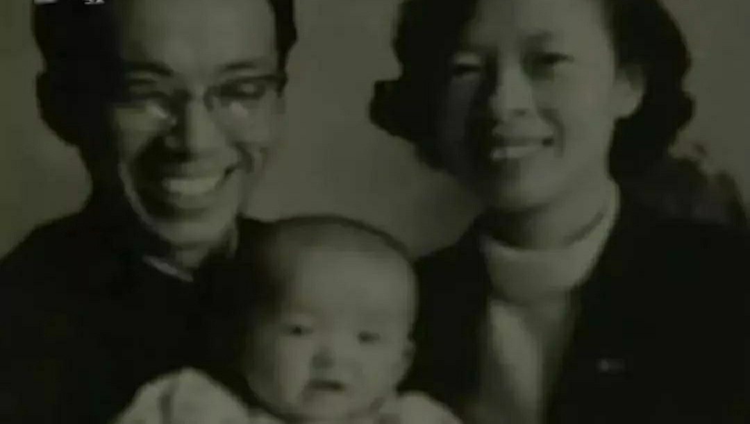 江苏姚桐斌：高考全省第一，父母都是农民，曾被父亲强迫摆地摊