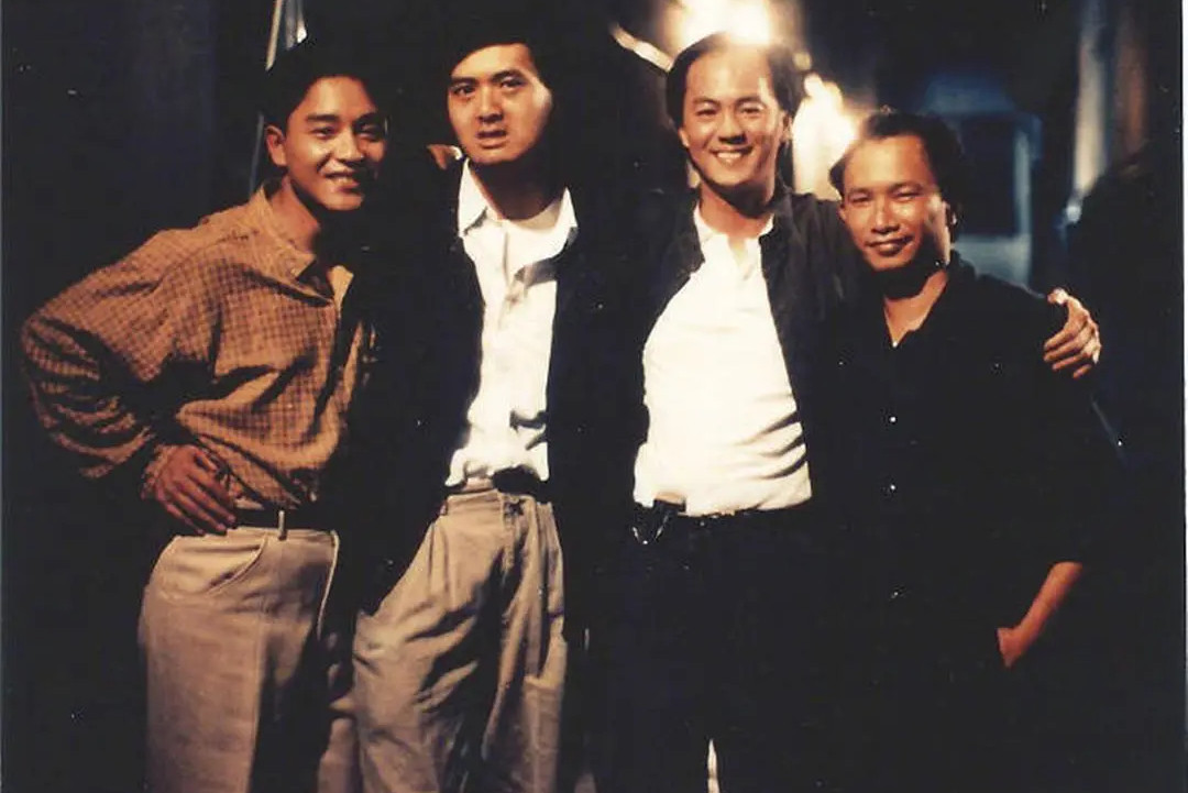 "加钱哥"郑浩南:2段婚姻,错失小马哥,拍"风月片"走红