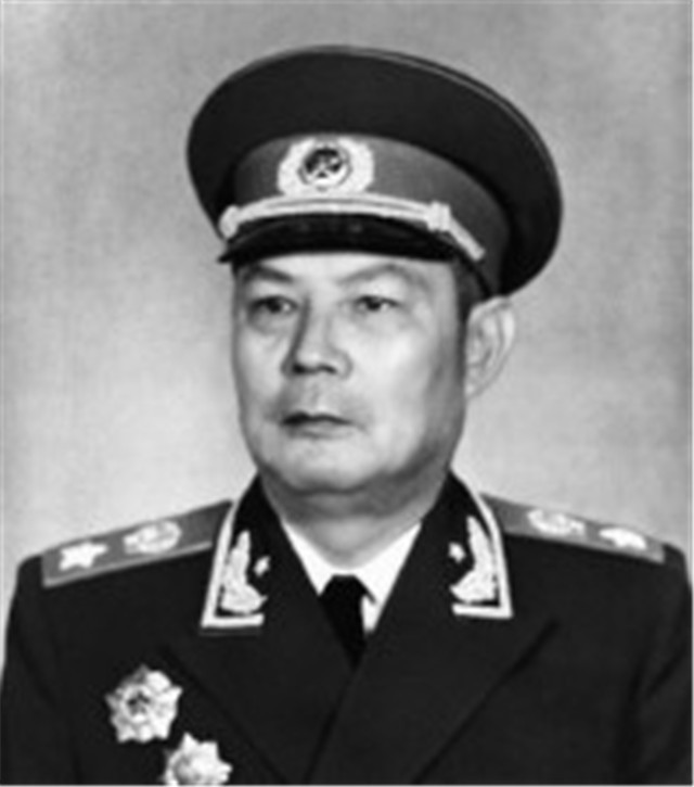 毛主席问王洪文和邓小平：我死后中国会是什么样子？二人如何回答