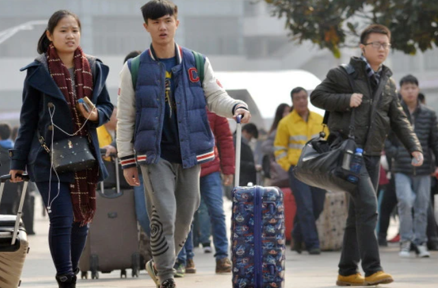 寒假来了！2021年大学放假时间确定，学生欢呼雀跃，家长愁眉不展