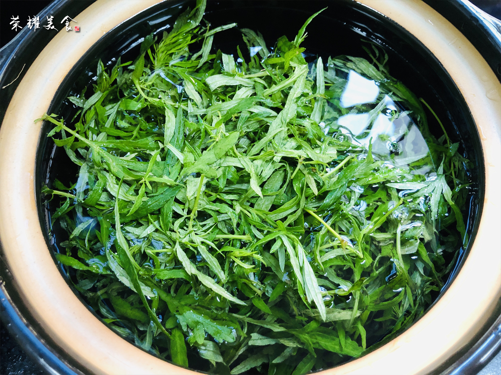 艾葉煮雞蛋的做法,艾葉煮雞蛋