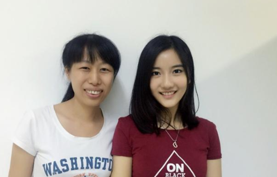 清华美女“校花”，不仅是双料高考状元，颜值身材更不输给明星