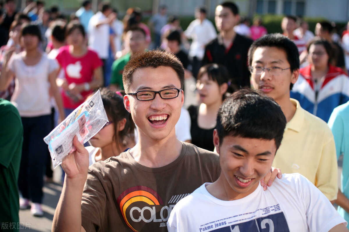 高考英语书面表达评分标准解读及备考策略探究