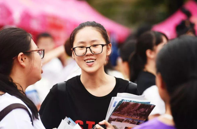 辽宁“考生满意度”大学排名：东北大学无缘榜首，辽大排名太意外