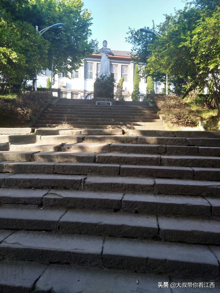 为逝去的记忆——重庆市合川师范学校掠影